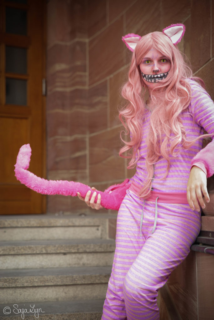 Grinsekatze Cheshire Cat Alice Wonderland Wunderland SajaLyn Cosplay