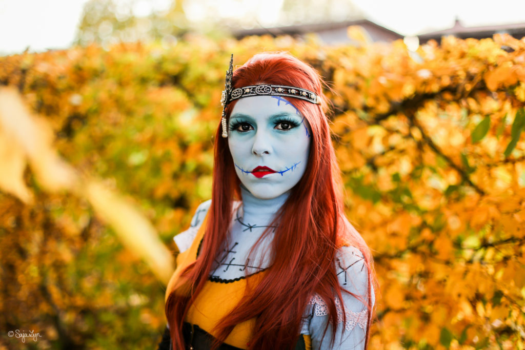 Cosplayer als Sally (The Nightmare Before Christmas)