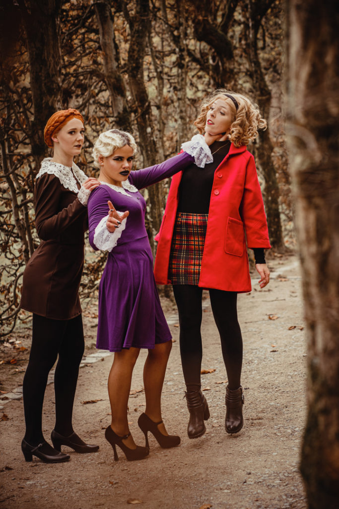 SajaLyn Cosplay Sabrina CAOS Chilling Adventures of Sabrina