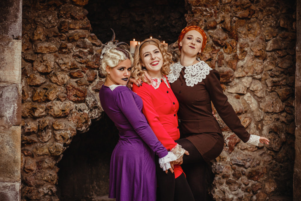 SajaLyn Cosplay Sabrina CAOS Chilling Adventures of Sabrina Lupercalia