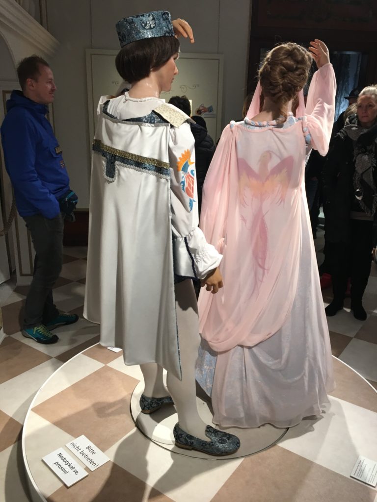 Aschenbrödel Kostüm Ballkleid SajaLyn Cosplay
