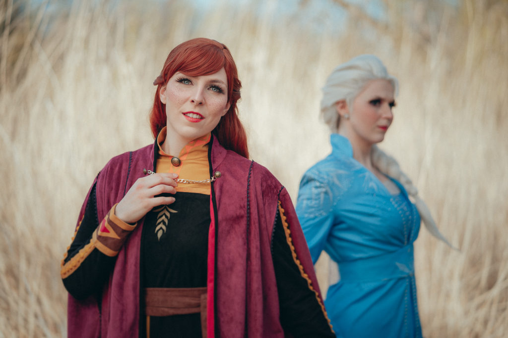 Frozen Eiskönigin Disney Cosplay Anna Elsa SajaLyn